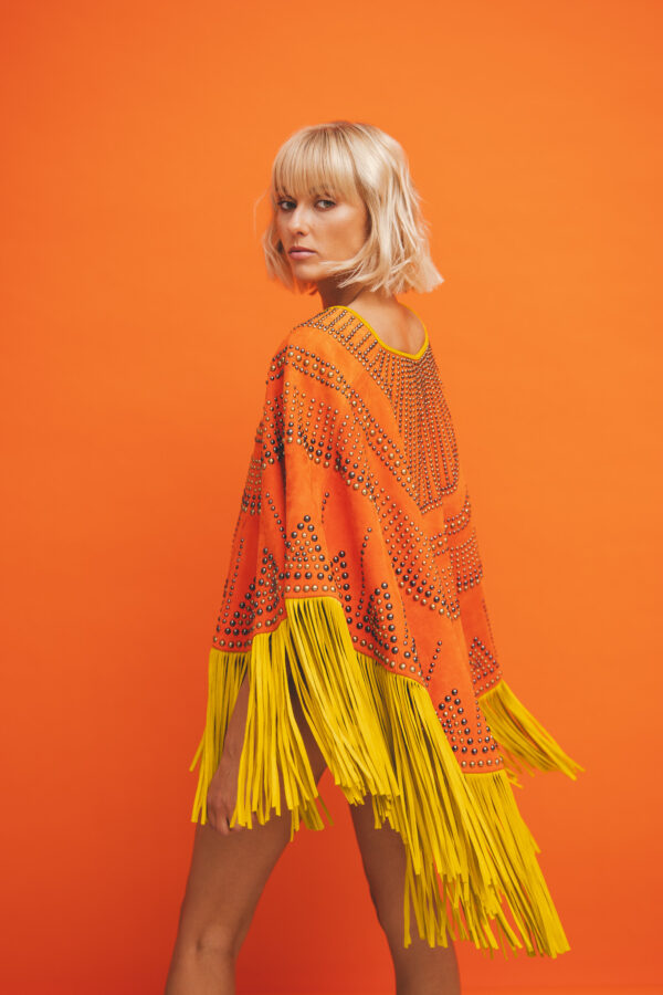 Poncho de gamuza naranja - Imagen 2