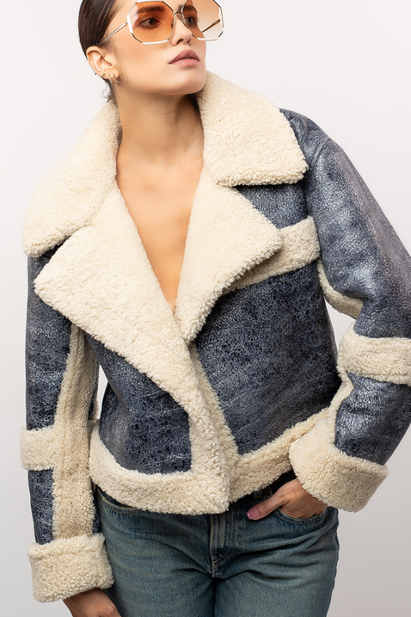 Warm sheepskin jacket - Image 3