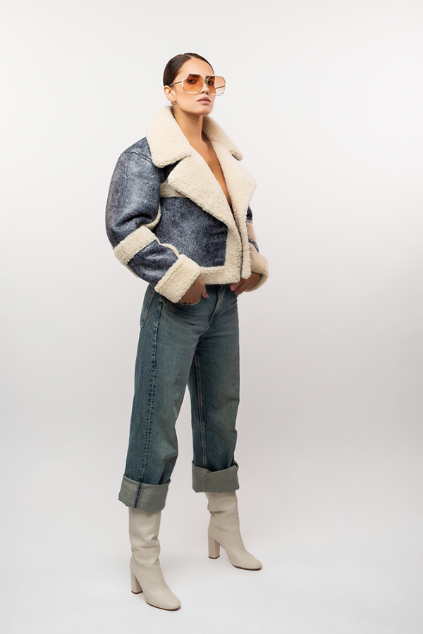 Warm sheepskin jacket - Image 4